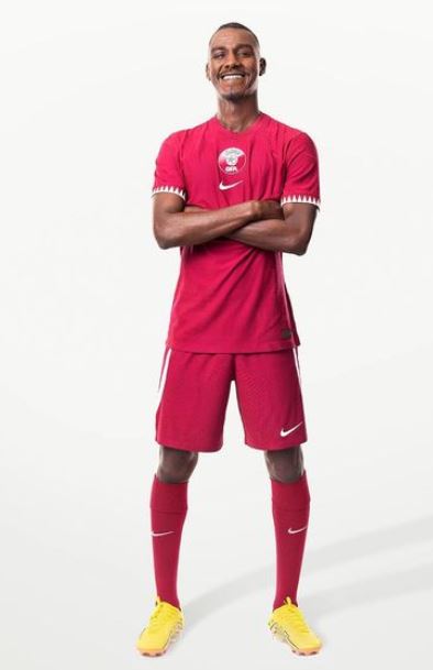 Almoez Ali in his new jersey of the Qatar national team for the FIFA World Cup 2022